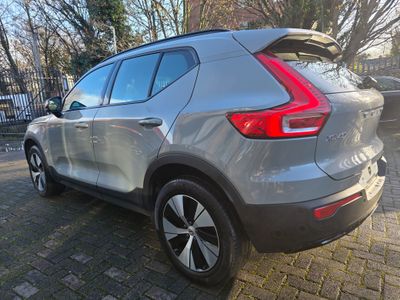 2023 Volvo XC40