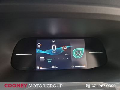 2025 Nissan Primastar