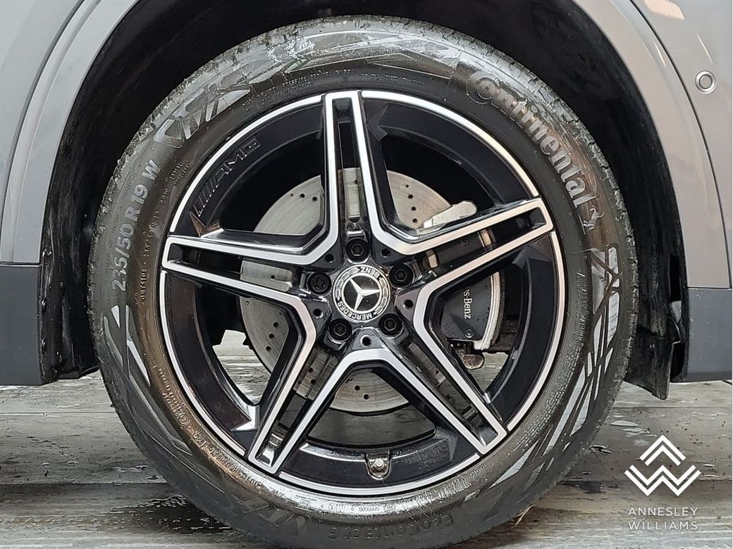 2025 Mercedes-Benz GLA Class