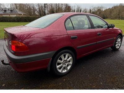 1999 Toyota Avensis