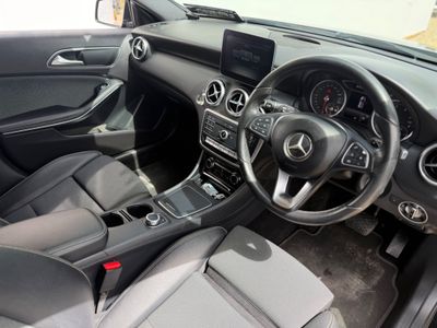 2017 Mercedes-Benz A 180