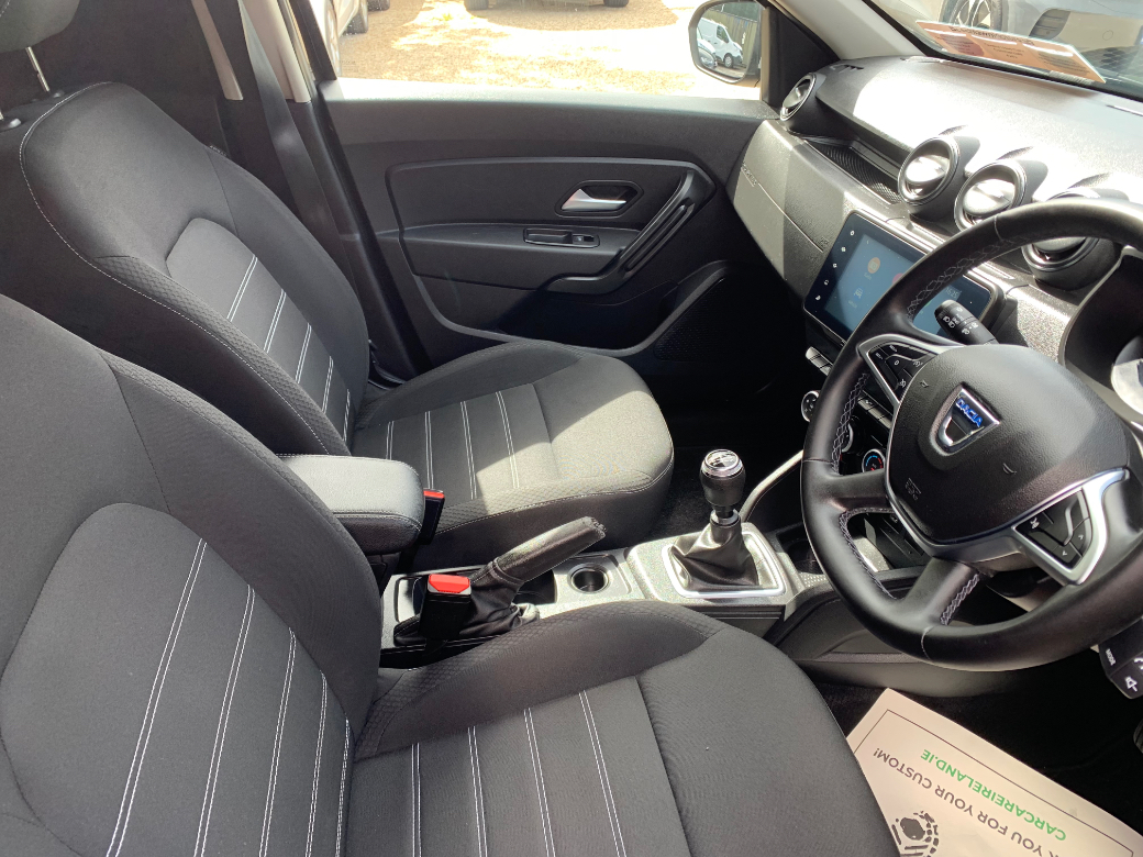 2022 Dacia Duster