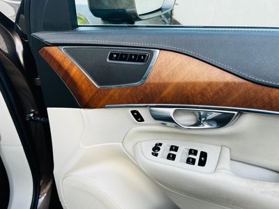 2017 Volvo XC90
