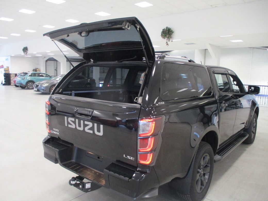 2025 Isuzu D-MAX