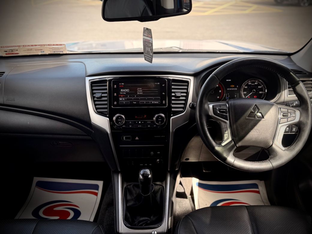 2021 Mitsubishi L200