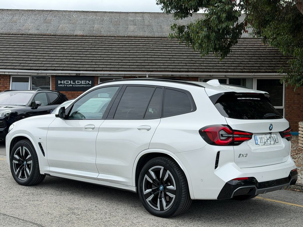 2022 BMW iX3