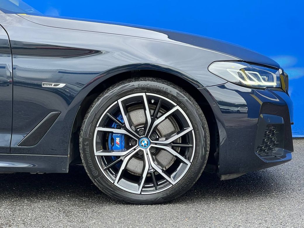 2023 BMW 530