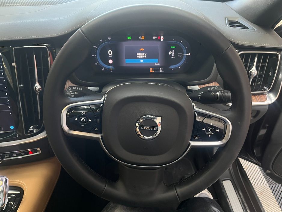 2025 Volvo V60