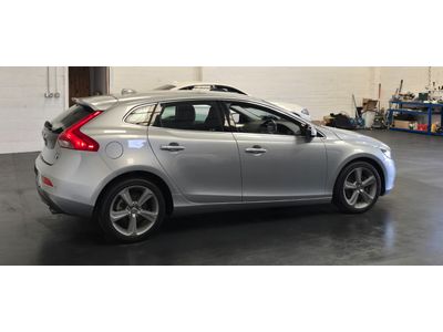 2014 Volvo V40