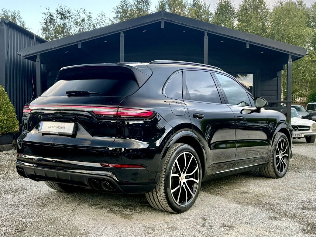 2023 Porsche Cayenne