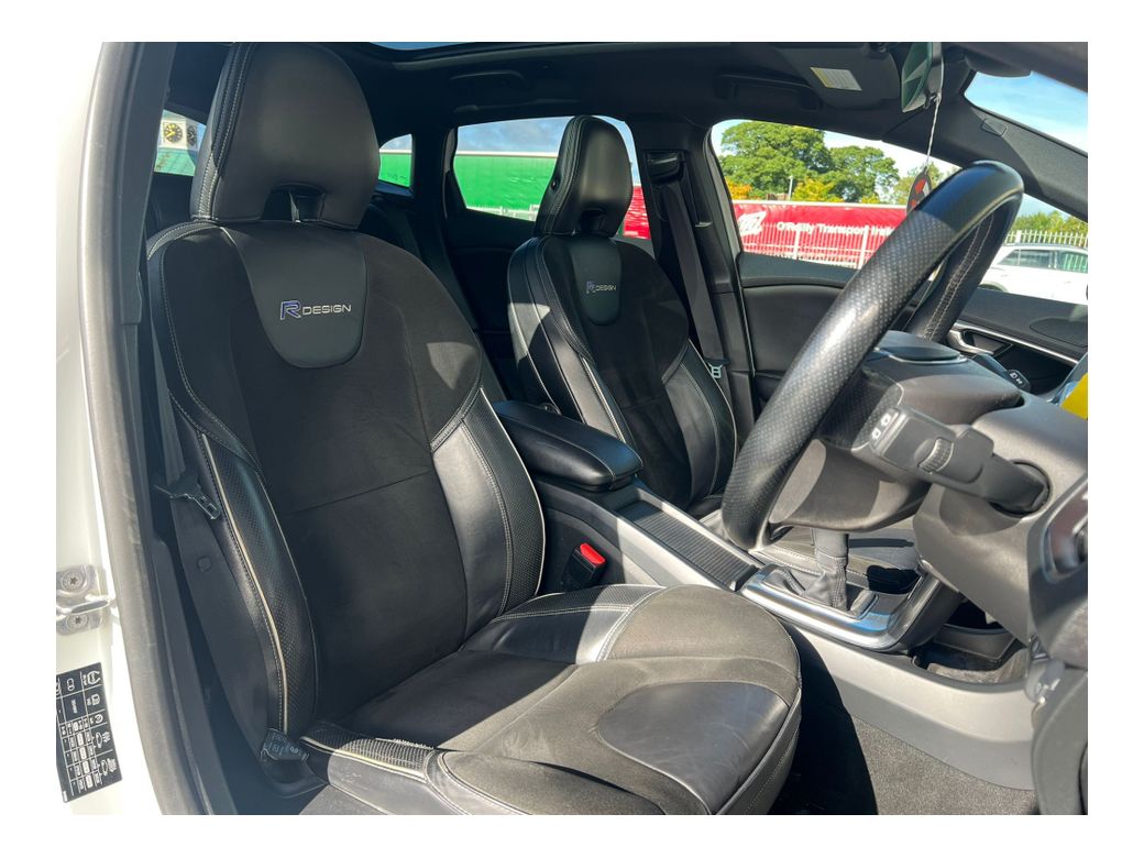 2014 Volvo V40