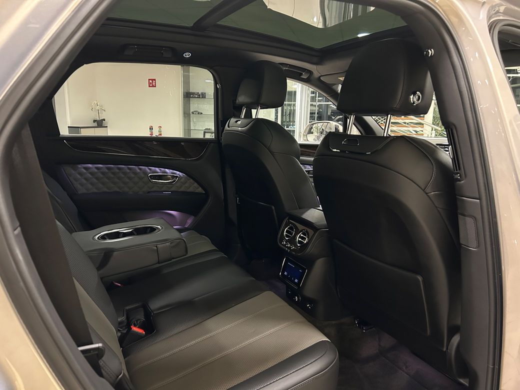 2022 Bentley Bentayga