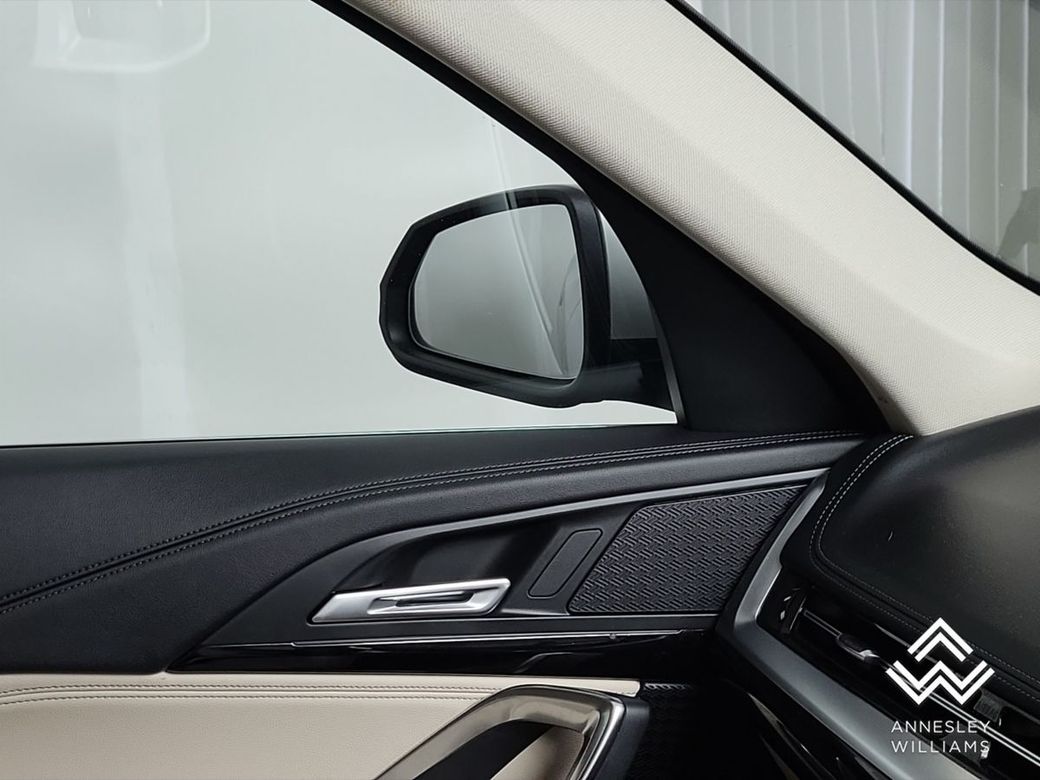 2023 BMW X1
