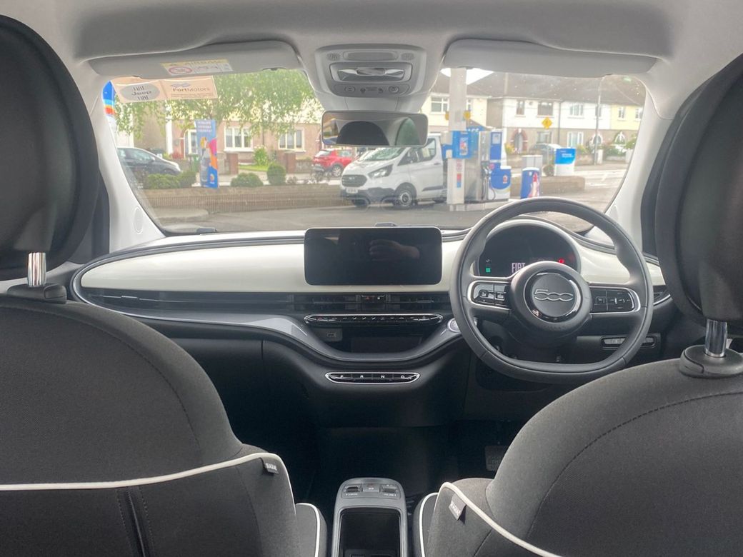 2025 Fiat 500e