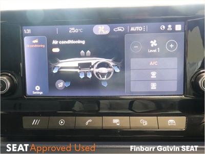 2024 SEAT Leon