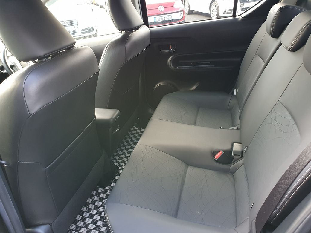 2014 Toyota Aqua