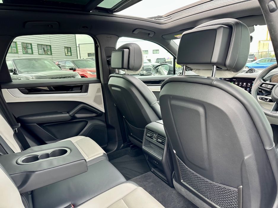2024 Porsche Cayenne