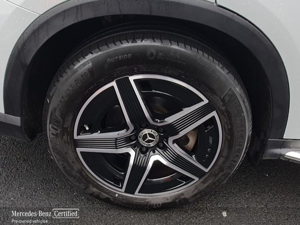 2025 Mercedes-Benz GLC Class