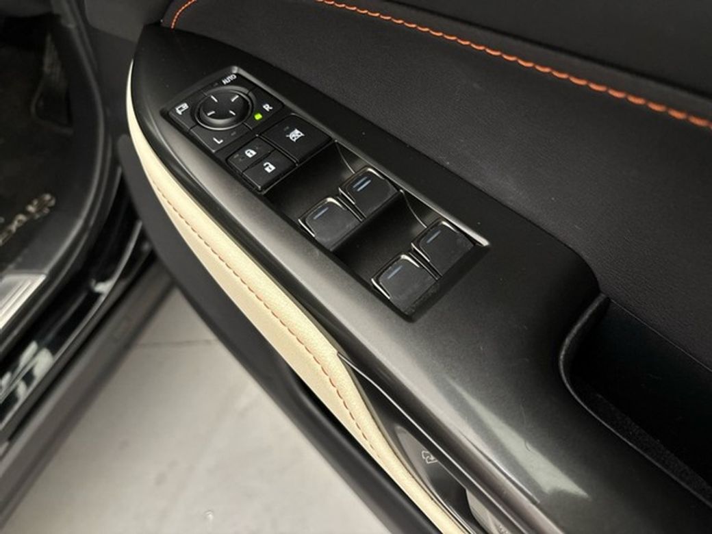 2023 Lexus NX 450H+