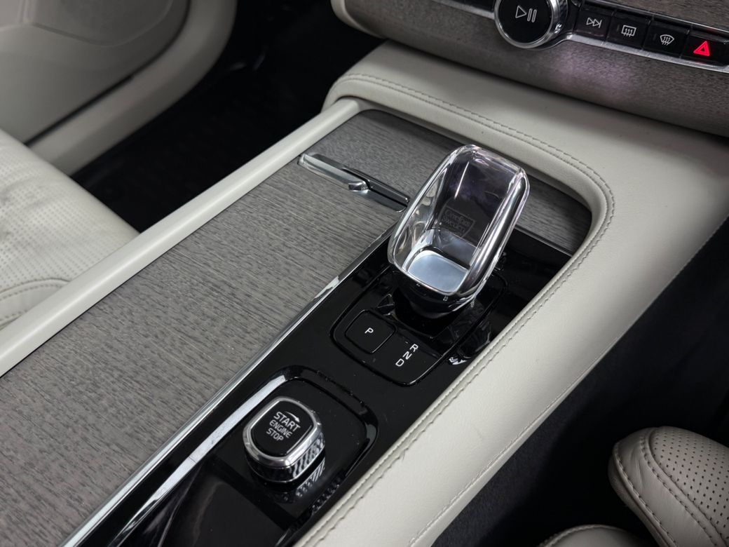 2023 Volvo XC90