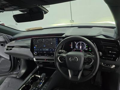 2023 Lexus RX450h+