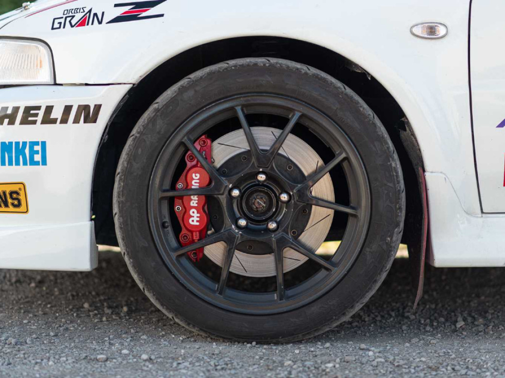 2001 Mitsubishi Evo IV