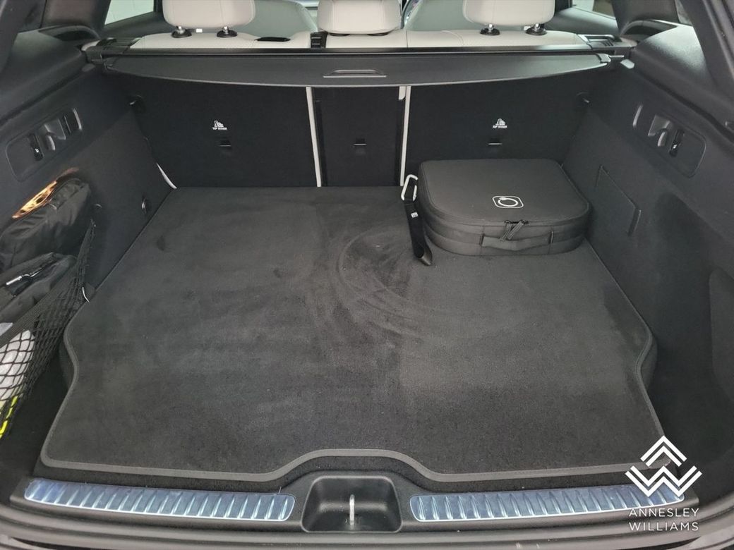 2024 Mercedes-Benz GLC Class
