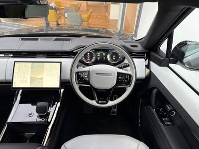 2025 Land Rover Range Rover Sport