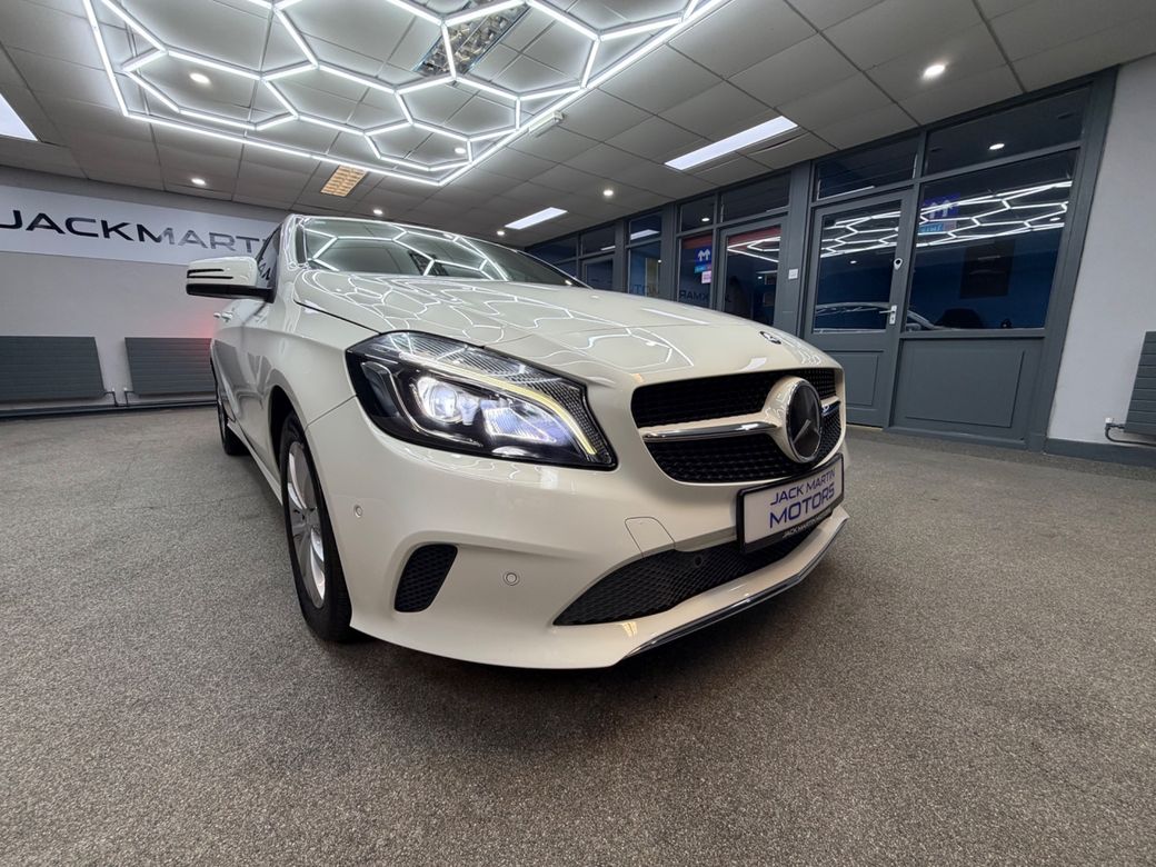 2016 Mercedes-Benz A 180