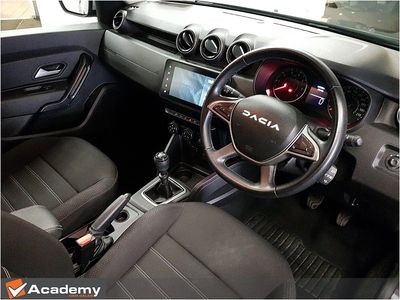2023 Dacia Duster