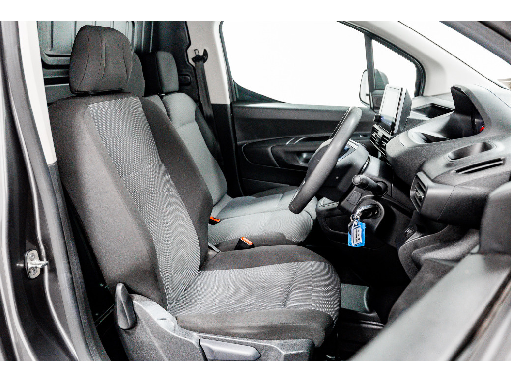 2023 Peugeot Partner