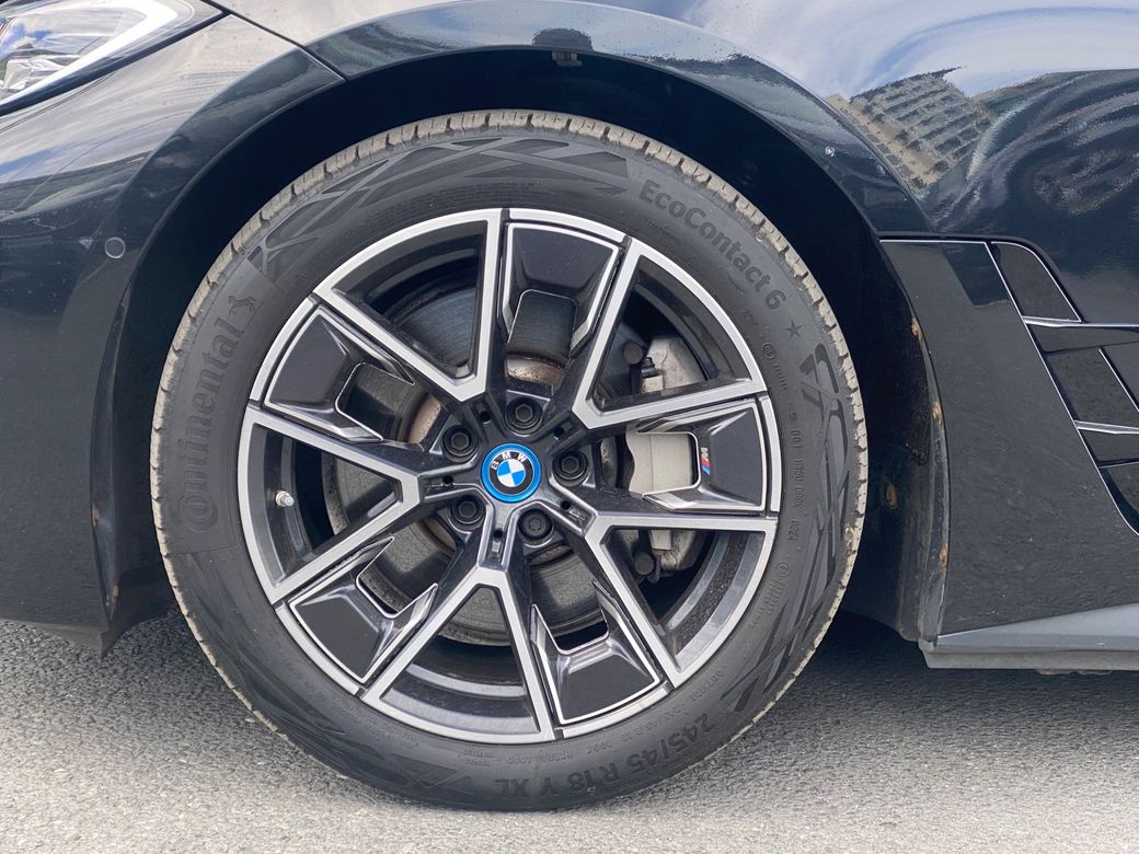2023 BMW i4