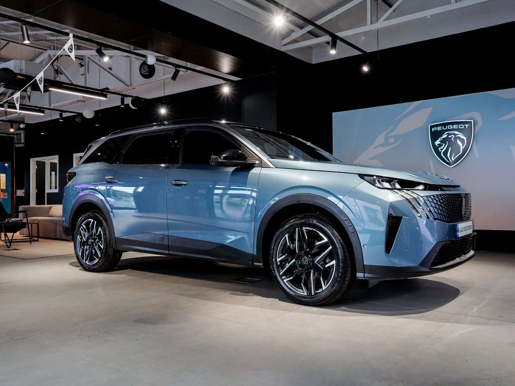 2025 Peugeot 5008