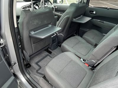 2017 Peugeot 5008