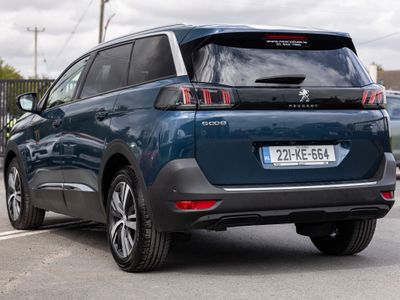 2022 Peugeot 5008