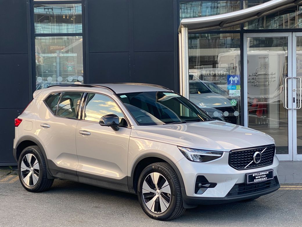 2023 Volvo XC40