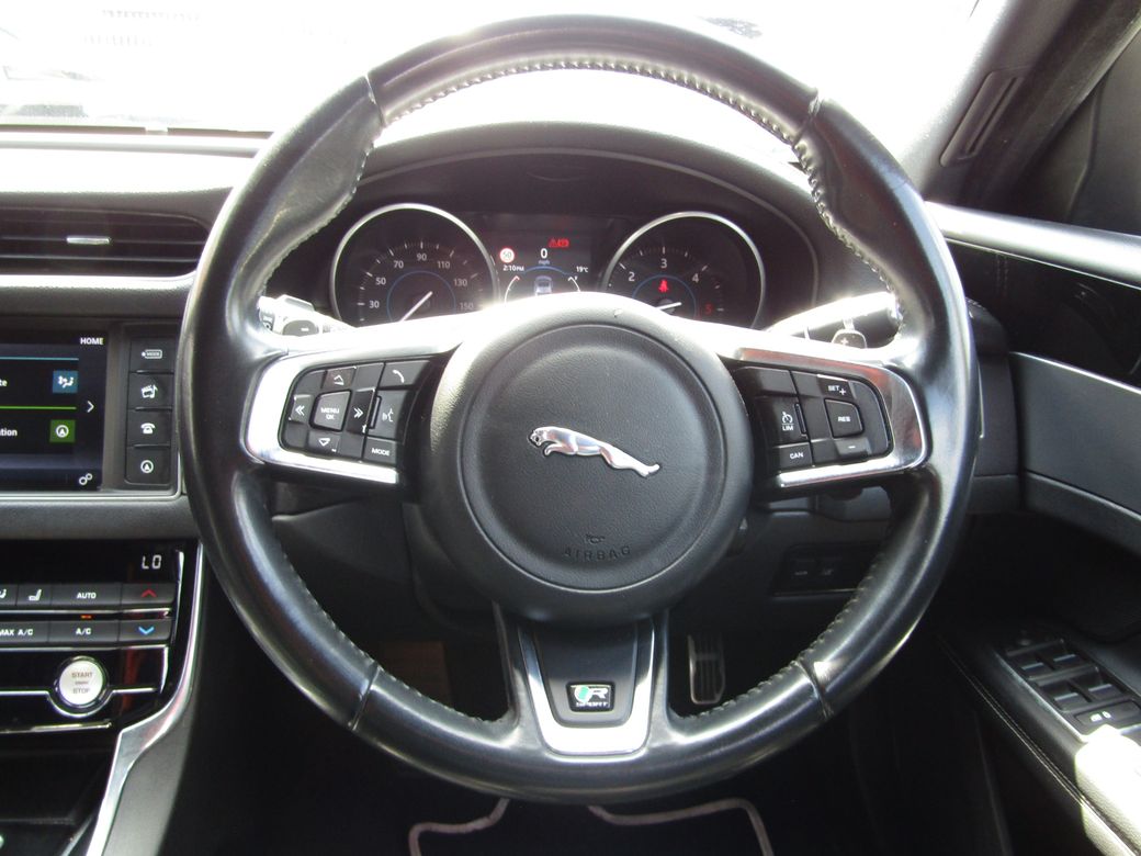 2017 Jaguar XF