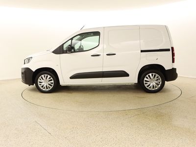 2022 Peugeot Partner