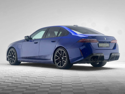 2025 BMW M5