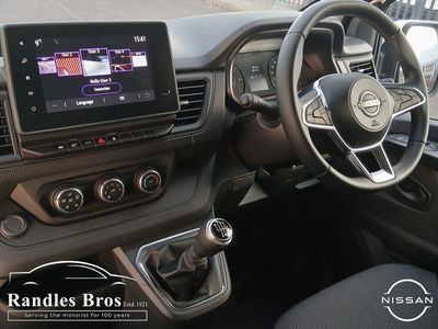 2025 Nissan Primastar