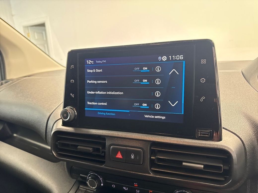 2023 Peugeot Partner