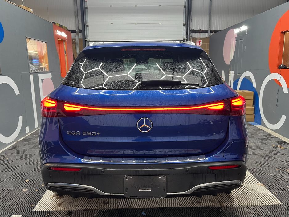 2025 Mercedes-Benz EQA