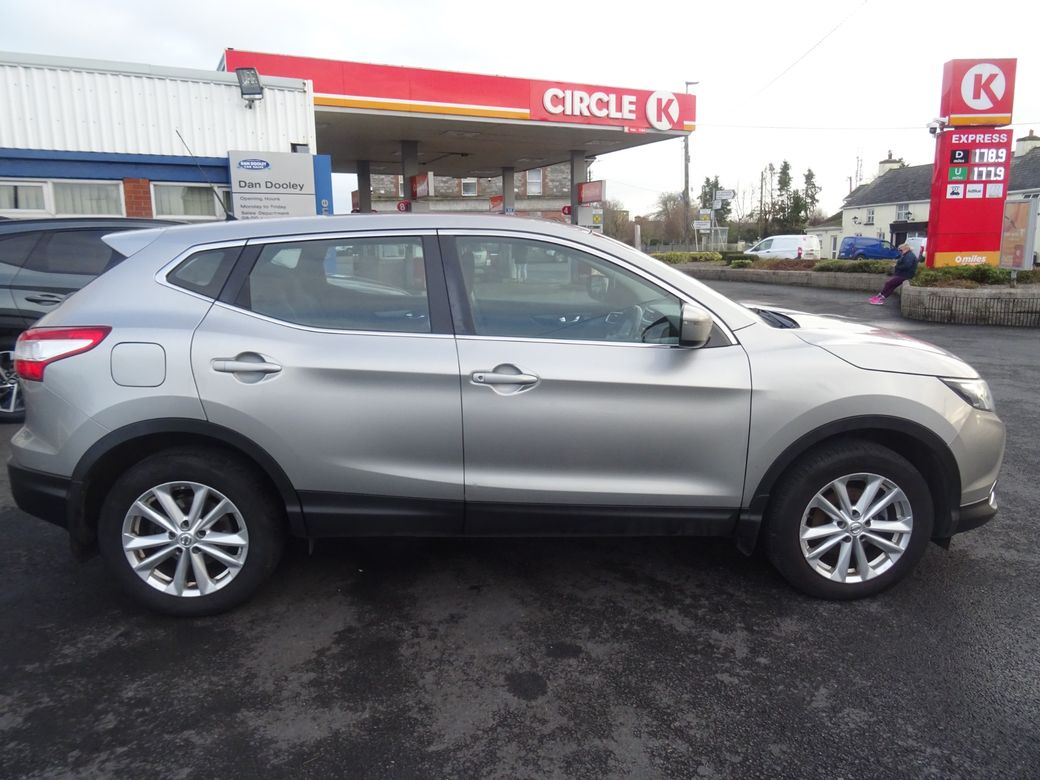 2015 Nissan Qashqai