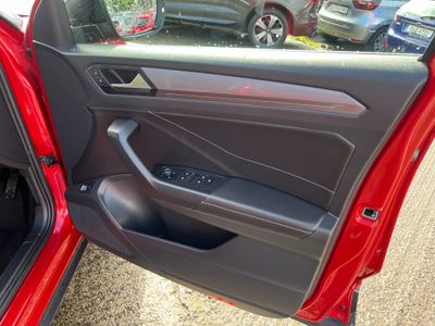 2025 Volkswagen T-Roc