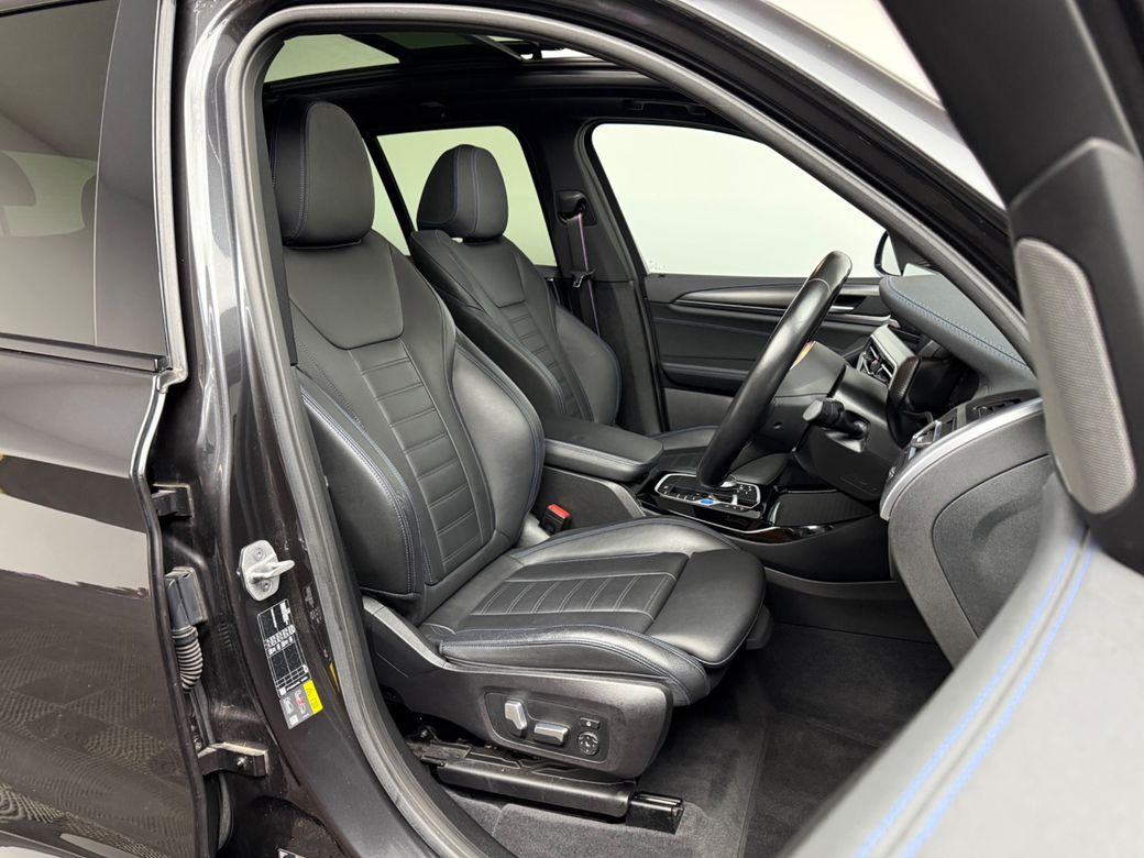 2023 BMW iX3