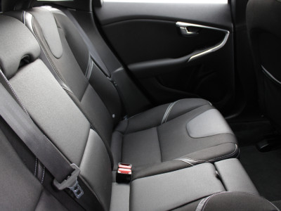 2018 Volvo V40