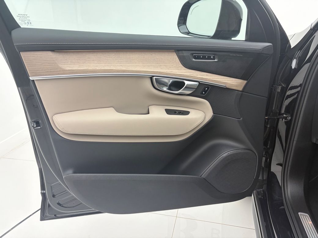 2025 Volvo XC90