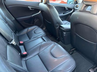 2016 Volvo V40