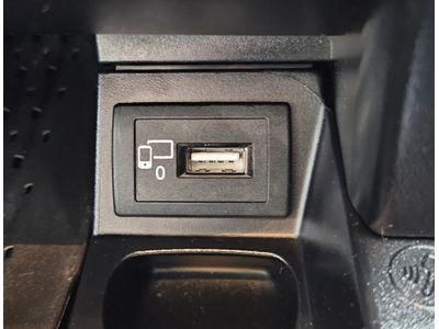 2019 Mercedes-Benz E 220