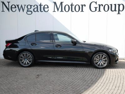 2022 BMW 330